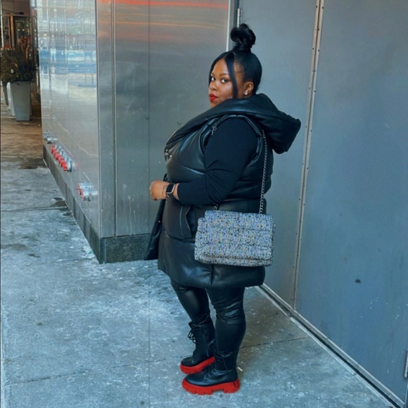 Zara Handbags - Zara Textured shoulder bag